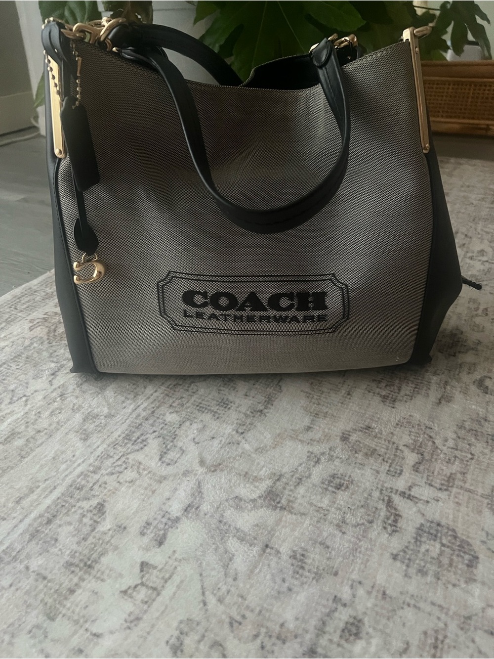 COACH Badge Jacquard Dalton 31 Shoulder Bag in Salt Black with textured Leather